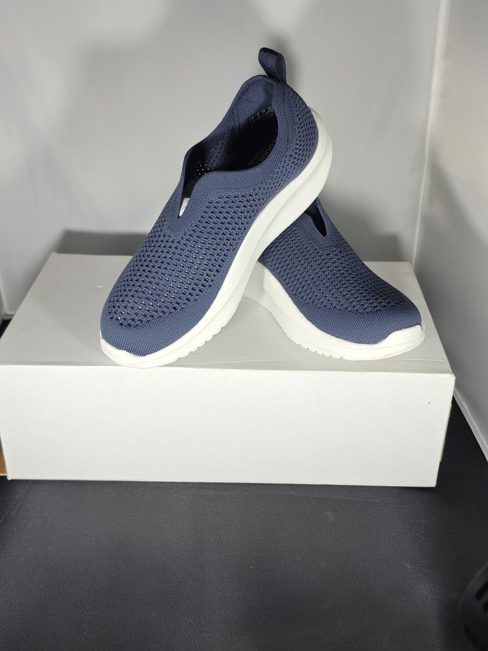 Clarks Women's Navy Slip-On Knit Sneakers with White Sole